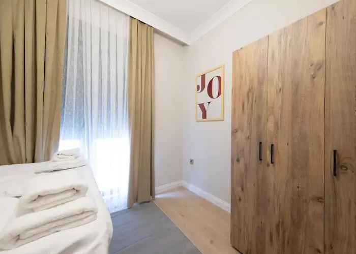 Mayer Skycon In Besiktas 2 *