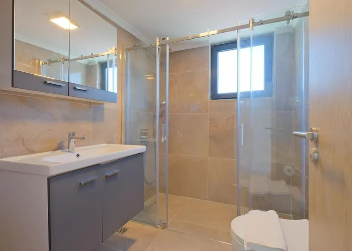 Mayer Skycon In Besiktas 2 *